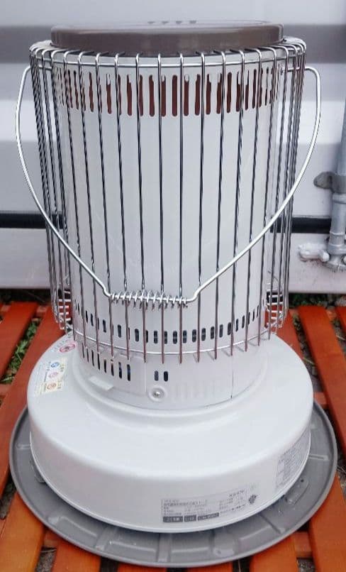 【美品】自然通気形開放式石油ストーブ　KS-67H　2021年製