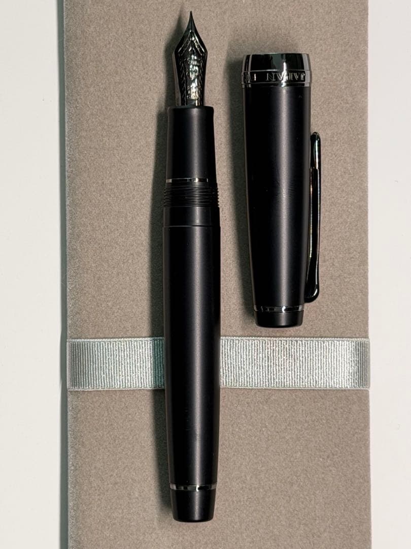 セーラー万年筆 万年筆 プロフェッショナルギア インペリアルブラック 細字