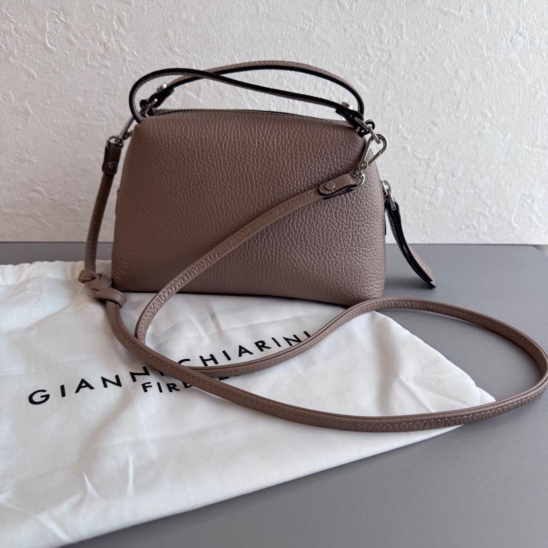 GIANNI CHIARINI ジャンニキアリーニ アルファS
