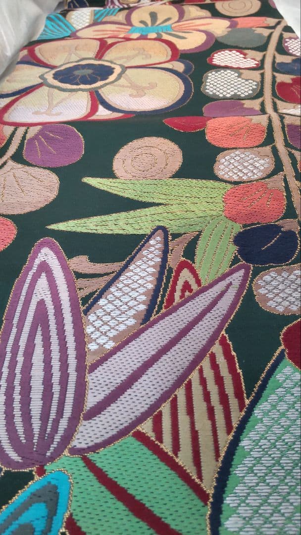 期間限定お値下げ中　振袖 赤・緑・金の花柄　小物一式セット