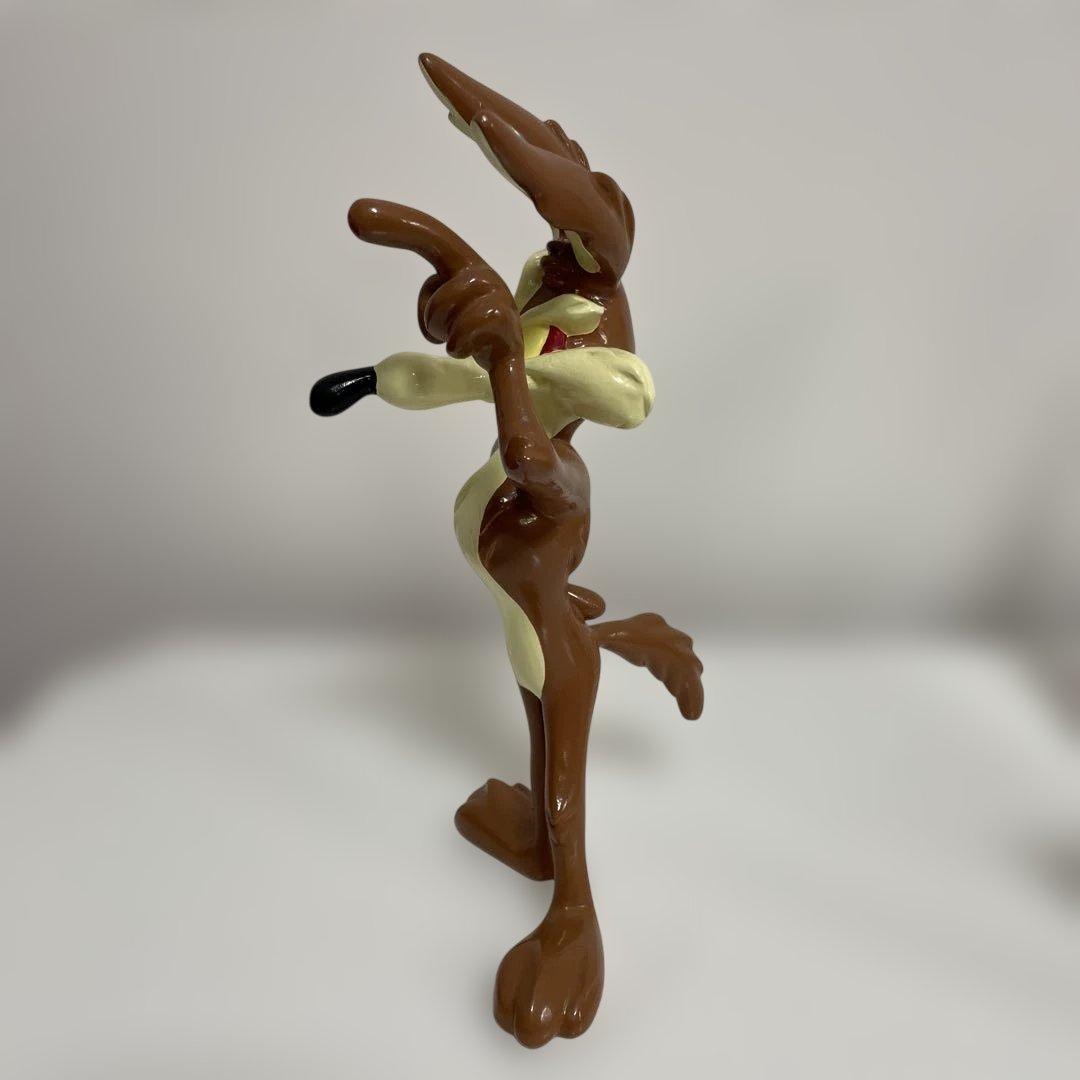 ワイリー・コヨーテ フィギュア