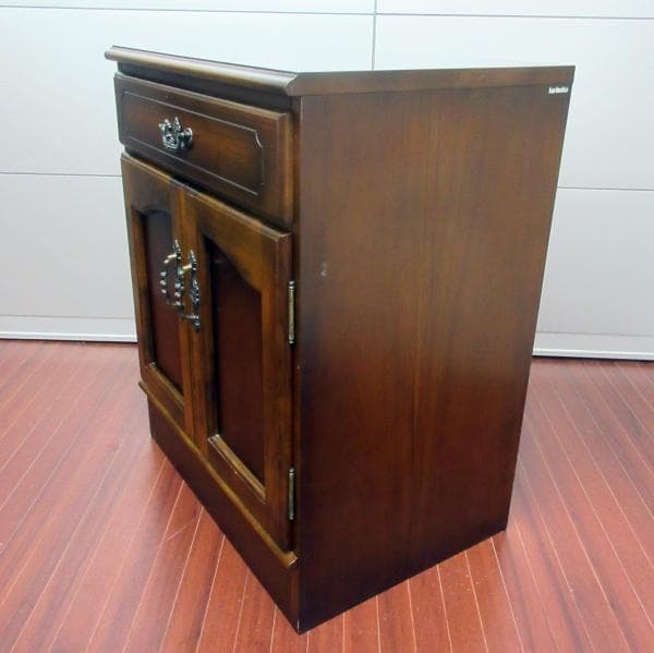 カリモク キャビネット コロニアル