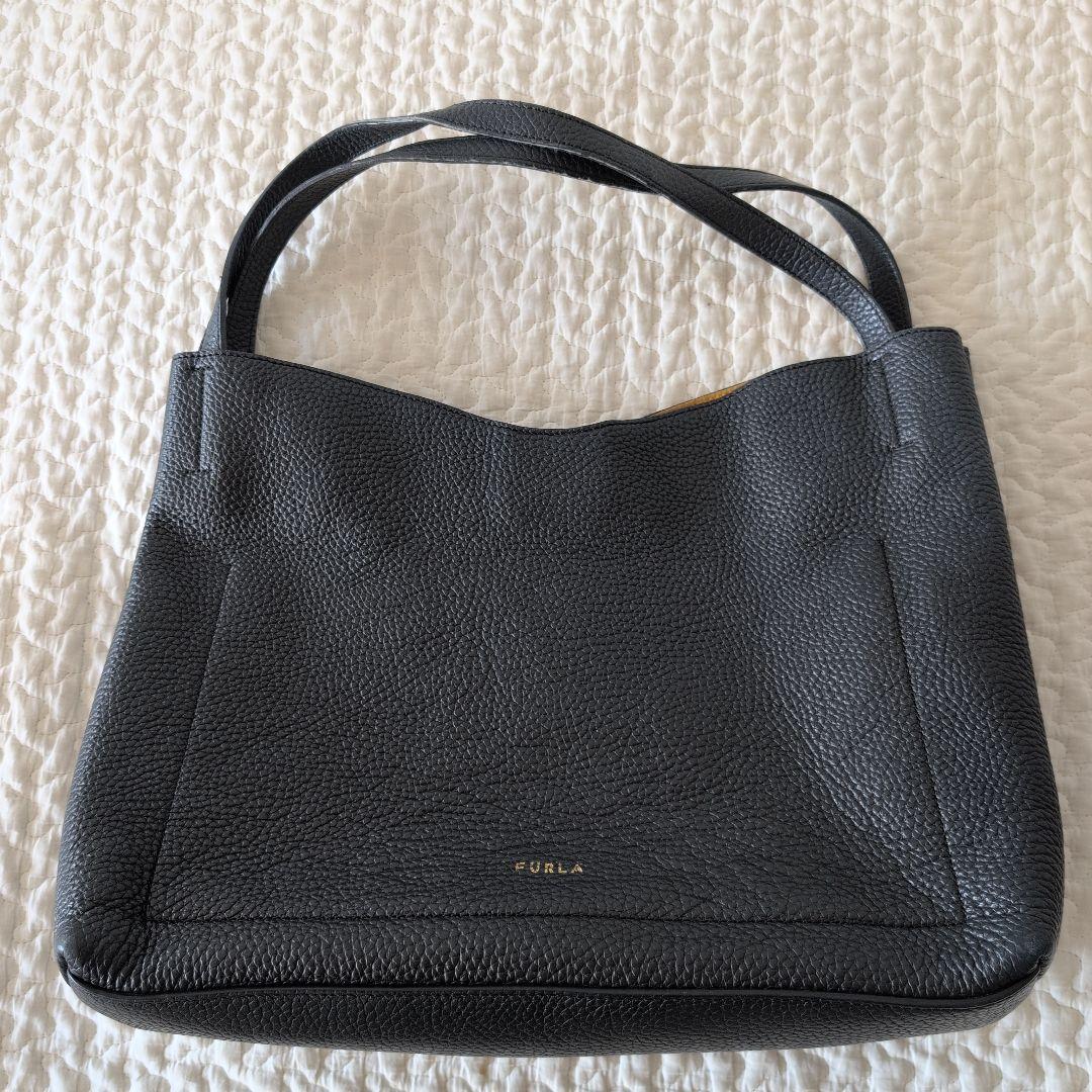 FURLA　フルラ　ハンドバッグ　肩掛け　レザー　本革　ブラック　プリムラ