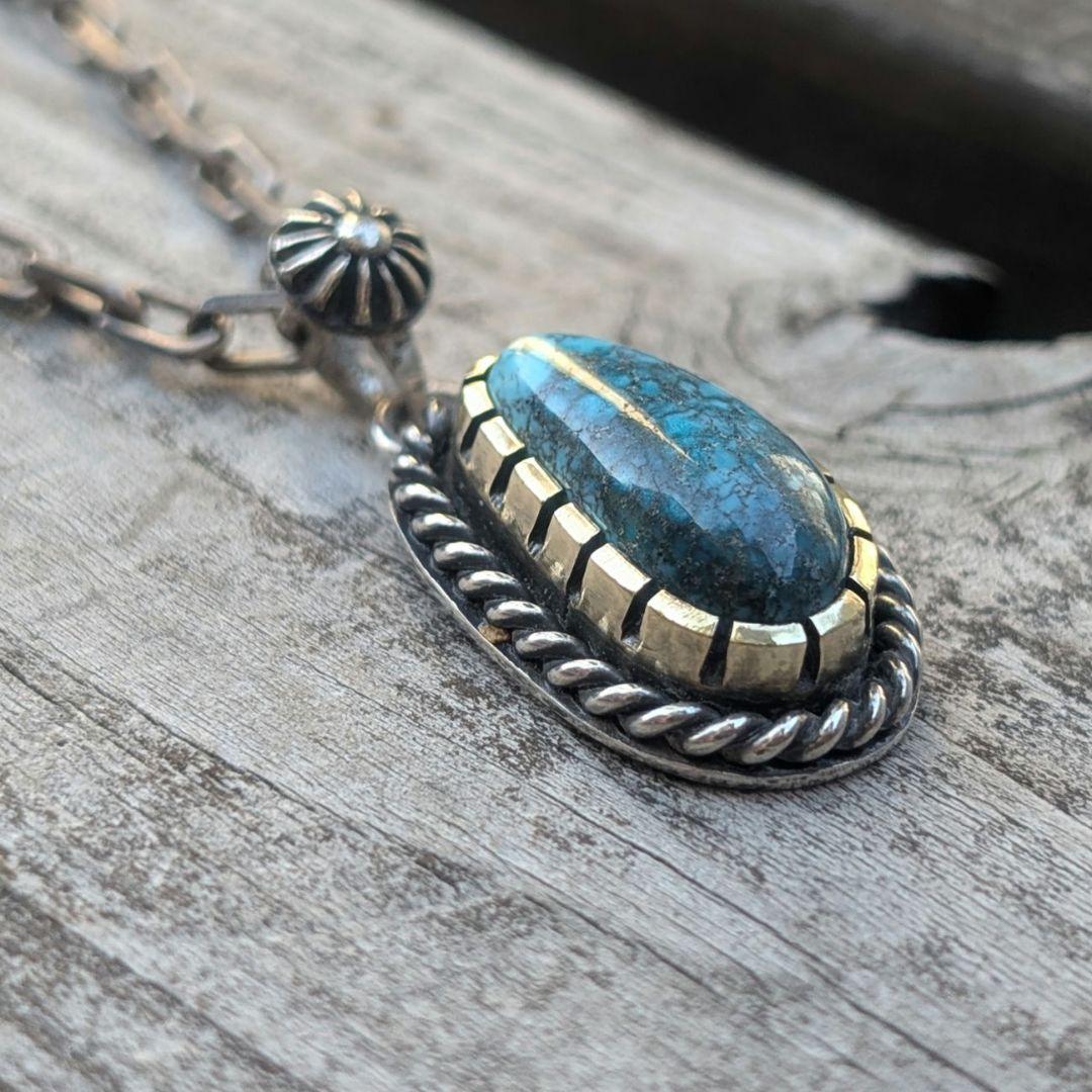 おんせんたまご様　ハンドメイドのターコイズトップ　インディアンジュエリー風