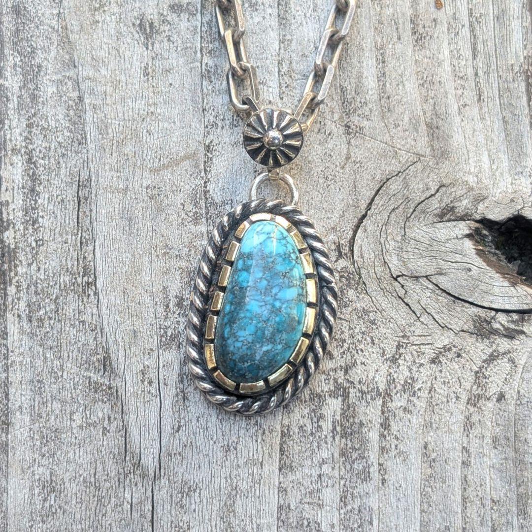 おんせんたまご様　ハンドメイドのターコイズトップ　インディアンジュエリー風