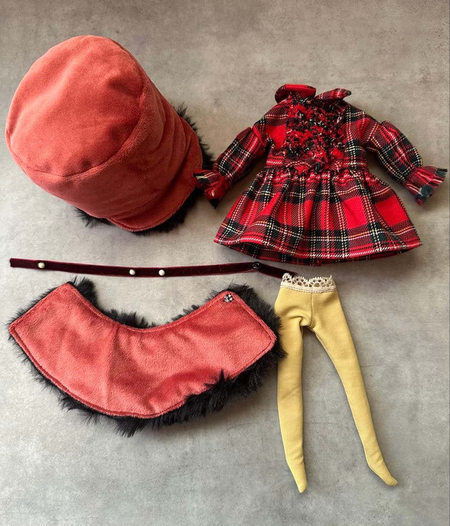 ＊専用＊ブライスアウトフィット☆兵隊さん風ワンピースセット☆赤☆花柄セット