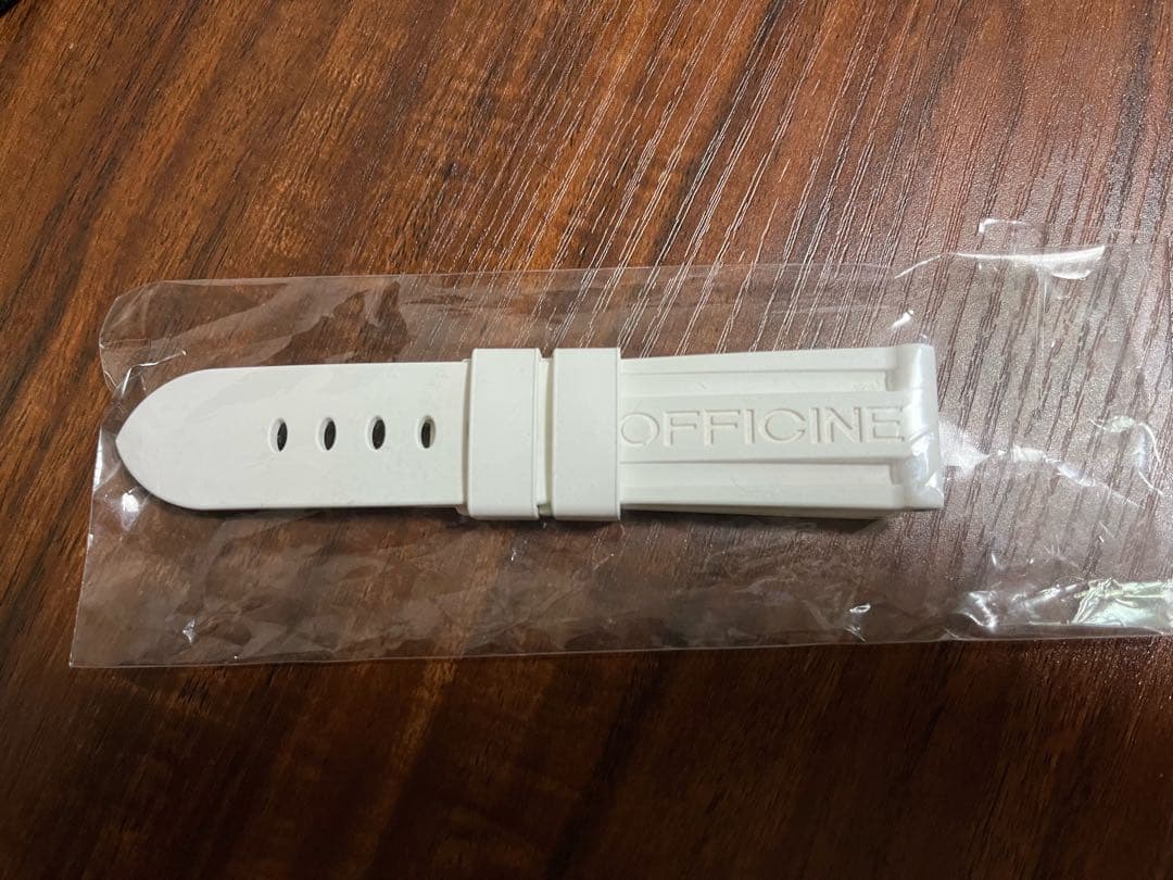 【かっくん】PANERAI ホワイト ラバーベルト