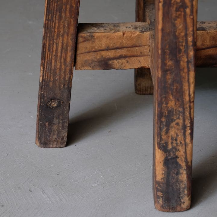 杉材 古い丸椅子　スツール チェア プリミティブ 古民具 骨董 古家具 古道具