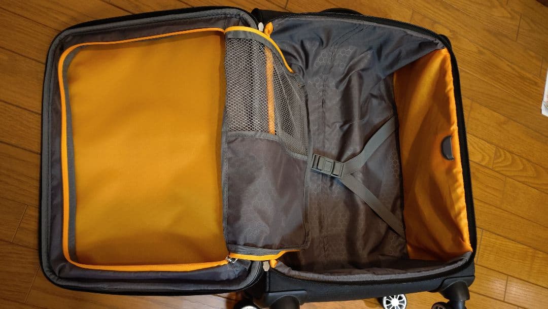 サムソナイト　クロスライト　スピナー55　ブラック