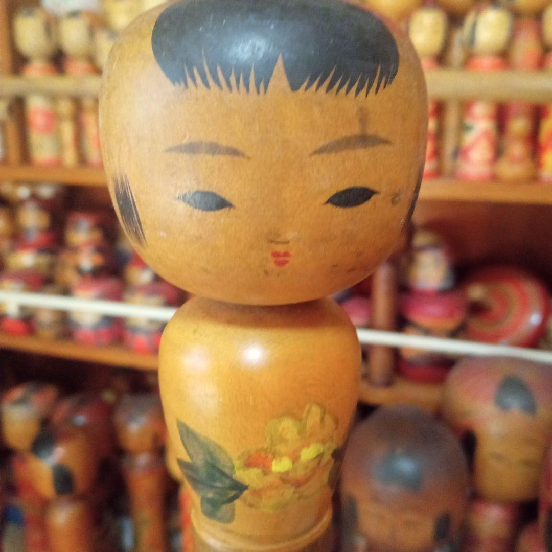 伝統こけし 煤孫実太郎 希少色彩有り