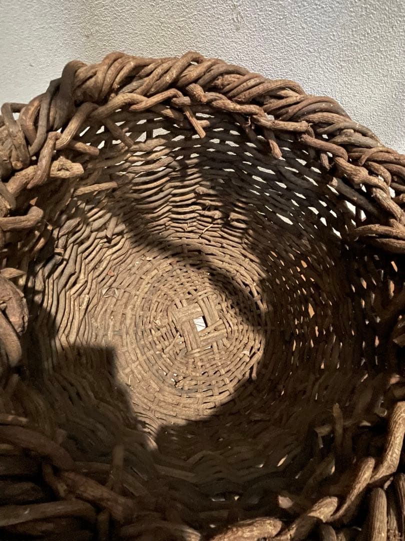 送料無料　天然アケビ蔓 籠 大型 職人手作り 民藝 アンティーク オブジェ