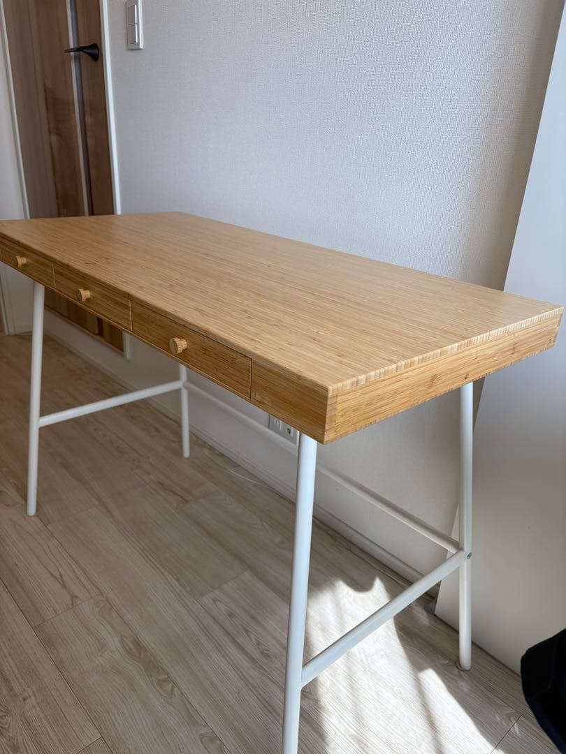 IKEAイケア　LILLÅSEN リルオーセン　デスク