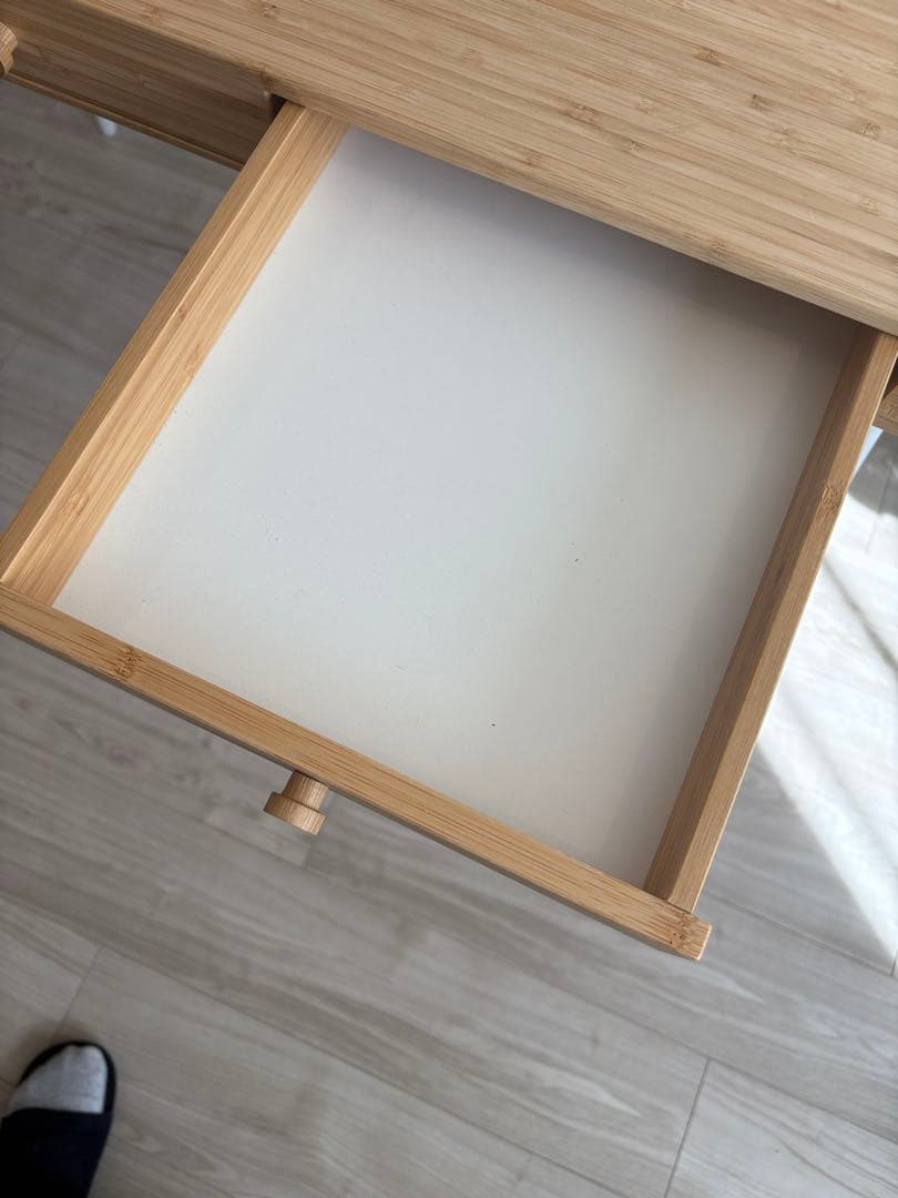 IKEAイケア　LILLÅSEN リルオーセン　デスク