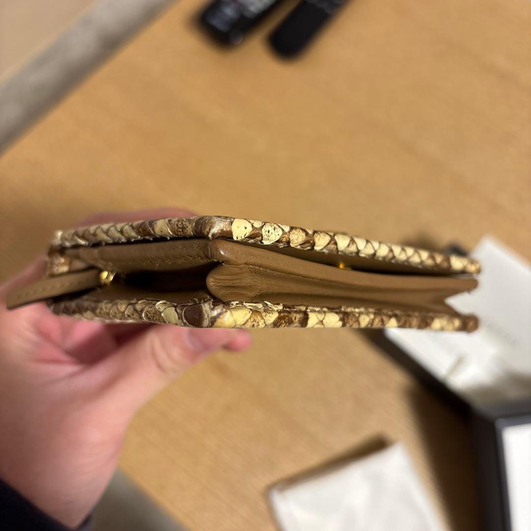 GUCCI パイソン　二つ折り財布