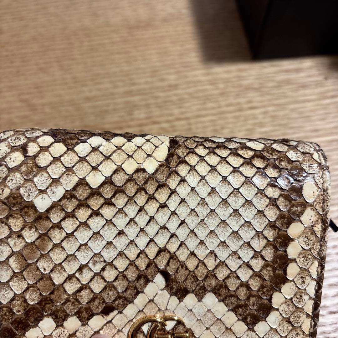 GUCCI パイソン　二つ折り財布