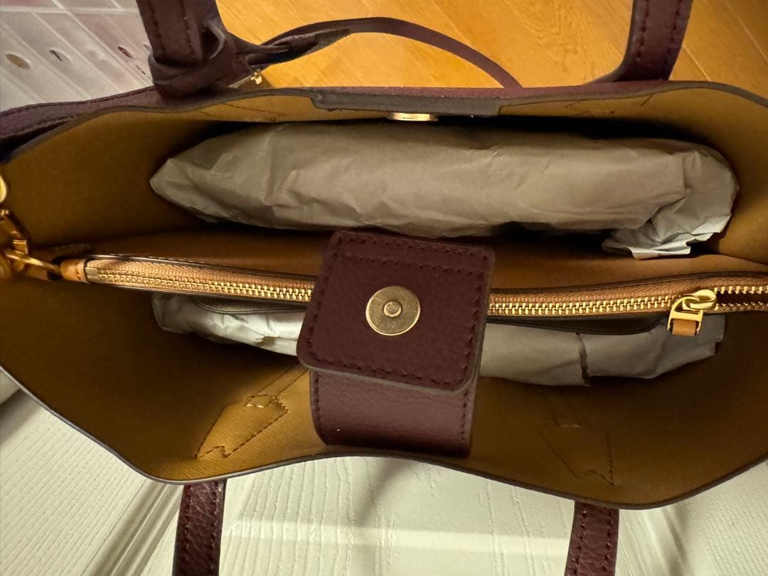 TORY BURCH ペリー　スモール　トリプルコンパートメントトートバッグ