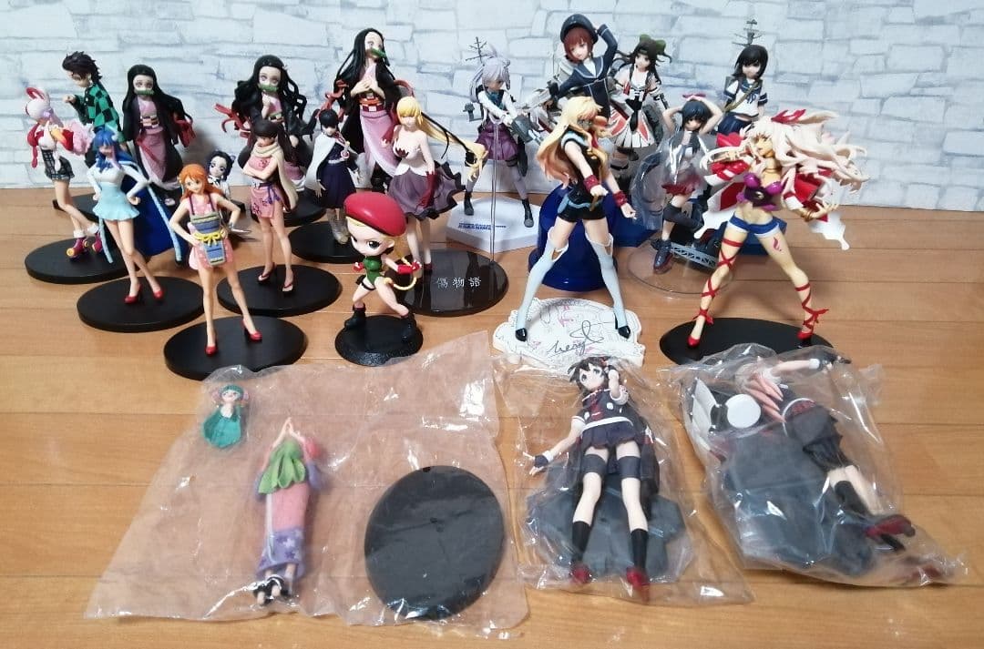 美少女フィギュア まとめ売り 艦これ ワンピース 鬼滅の刃 マクロスF 鬼滅