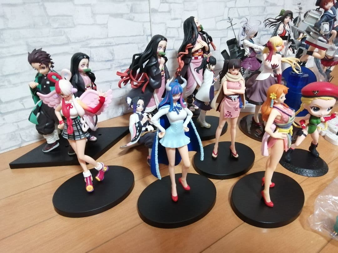 美少女フィギュア まとめ売り 艦これ ワンピース 鬼滅の刃 マクロスF 鬼滅