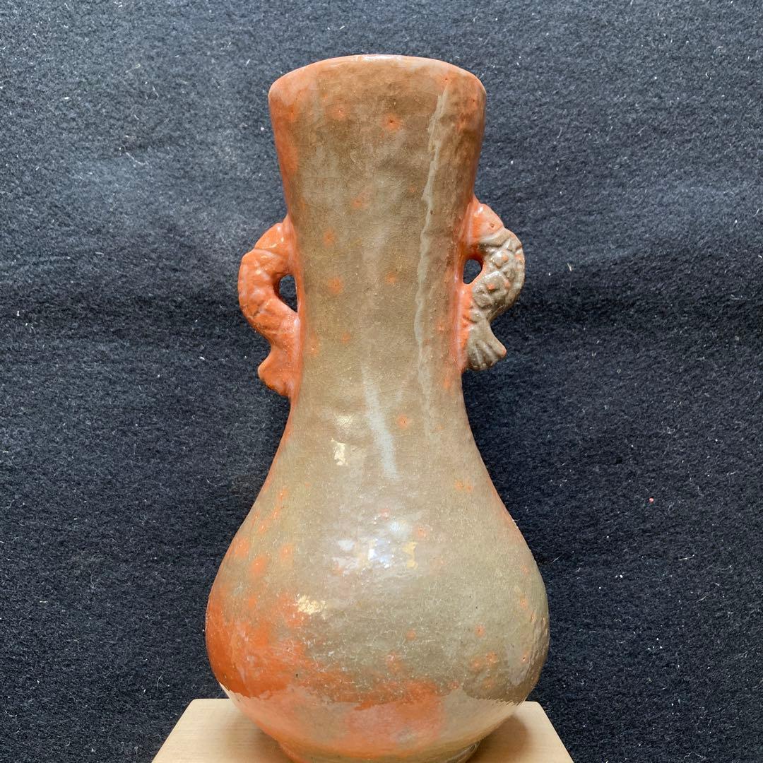 中村道年尼　「赤楽鯉耳付花生」押印　　共箱　高21.5×径11cm 八事窯　楽焼