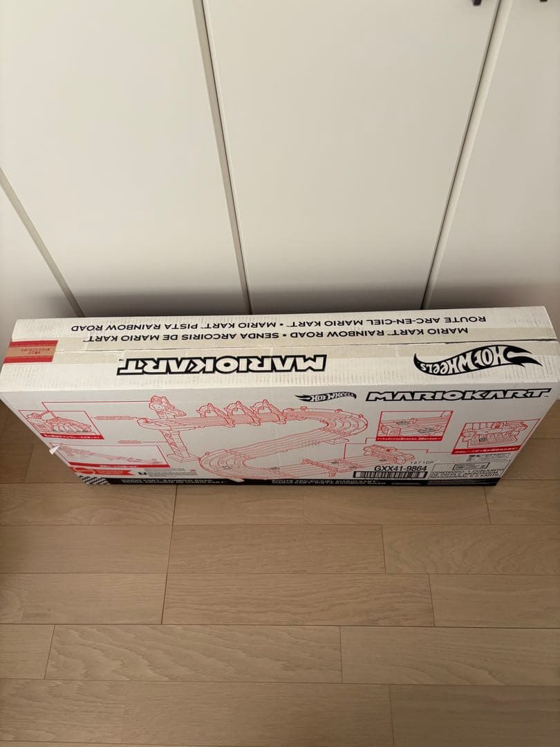 ホットウィール マリオカート　レインボーロード　新品未開封　発送は土日のみです