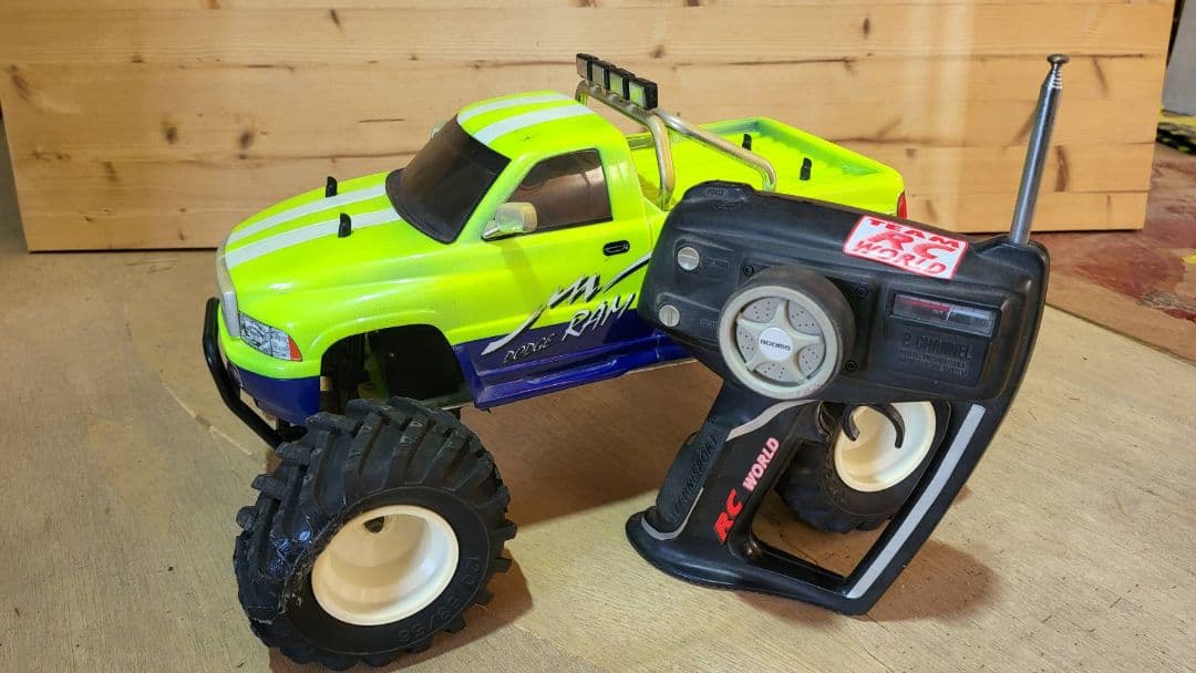 ラジコン　部品　部品取りにどうぞ