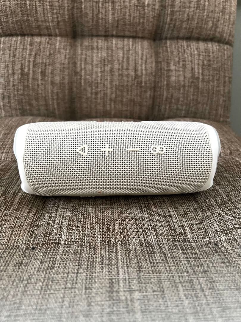 JBL ワイヤレススピーカー ホワイト flip