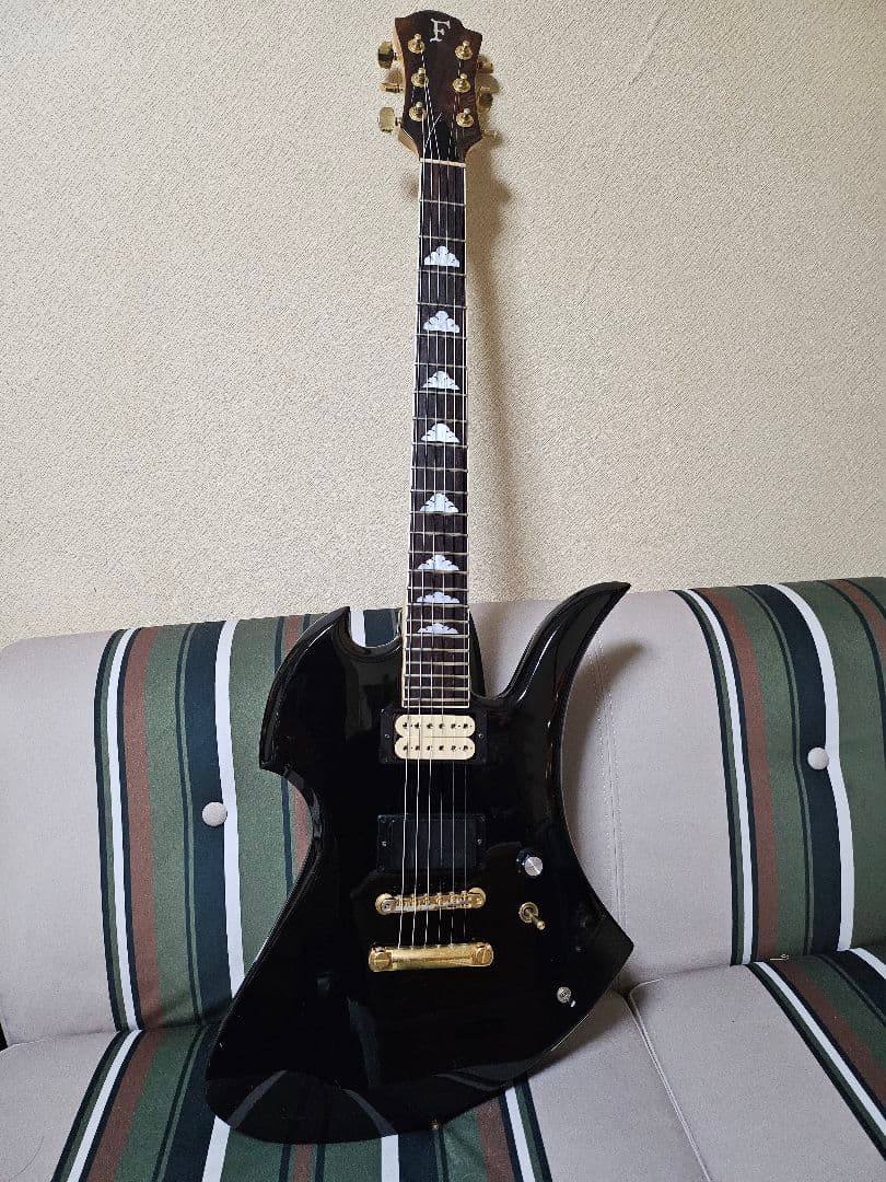 FERNANDES MG-80X　HIDEモデル　モッキンバード