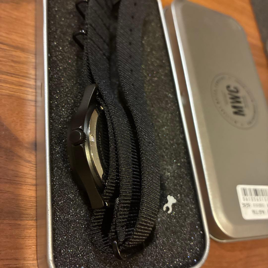 MWC Military Quartz 腕時計 ブラック