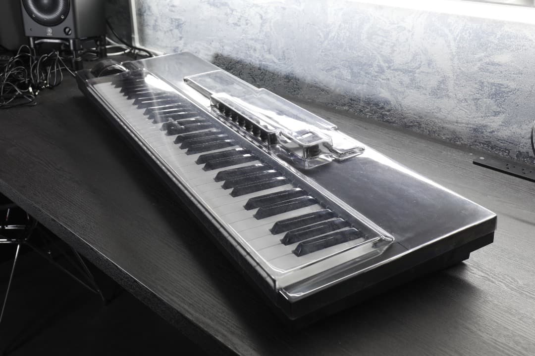 KOMPLETE KONTROL S61 MK2 キーボード