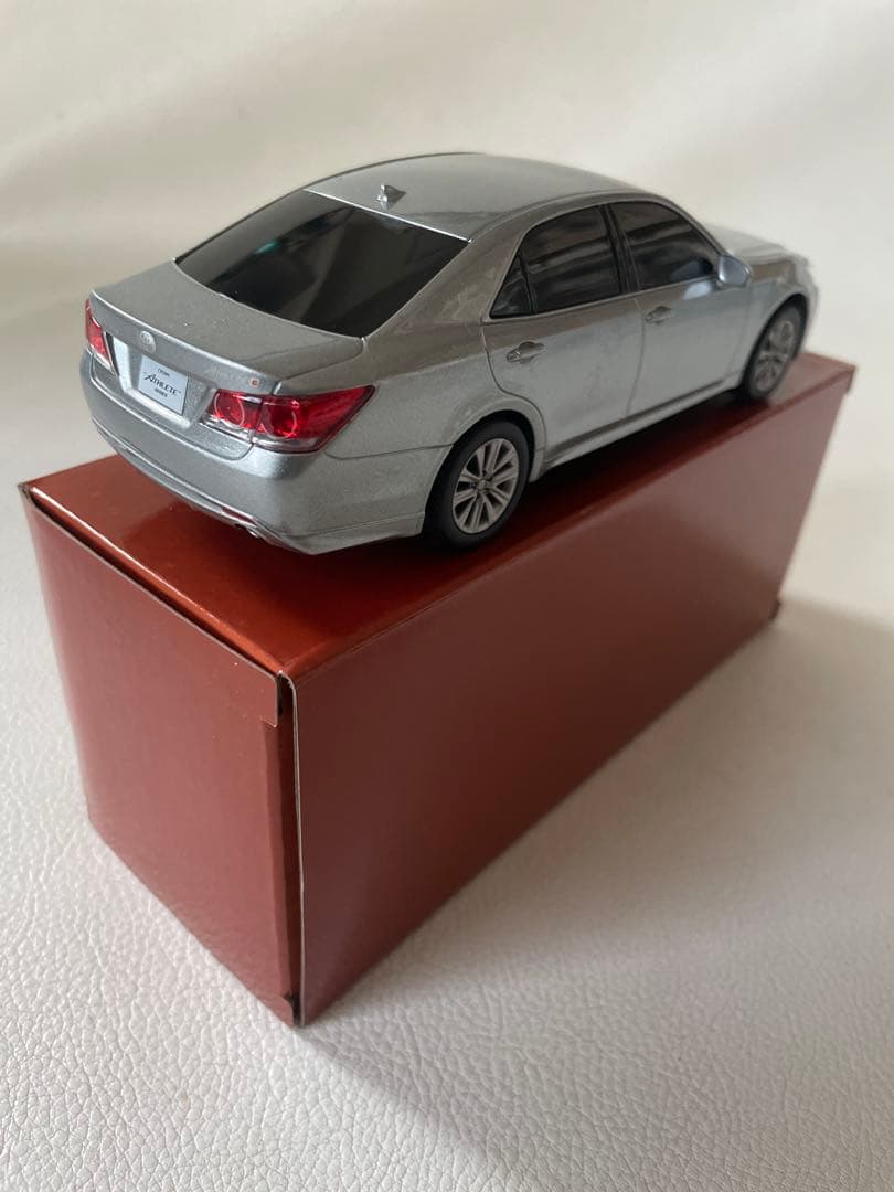 トヨタ クラウン アスリート 210系後期 色見本 ミニカー 1/30 全12色