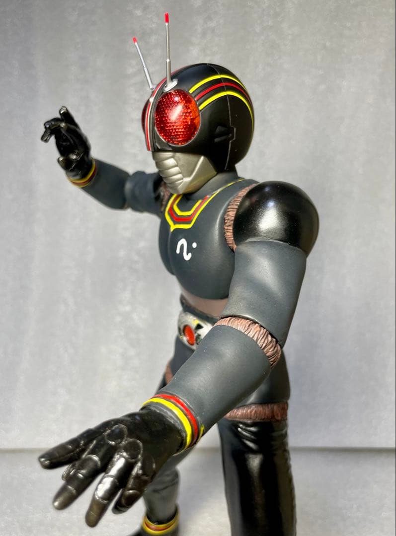 ボークス仮面ライダーブラック改造完成品（検索：ビリケン メディコム rah )