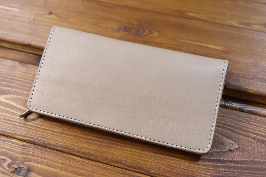 ロングトラッカーウォレット　真鍮　生成　白糸　栃木レザー