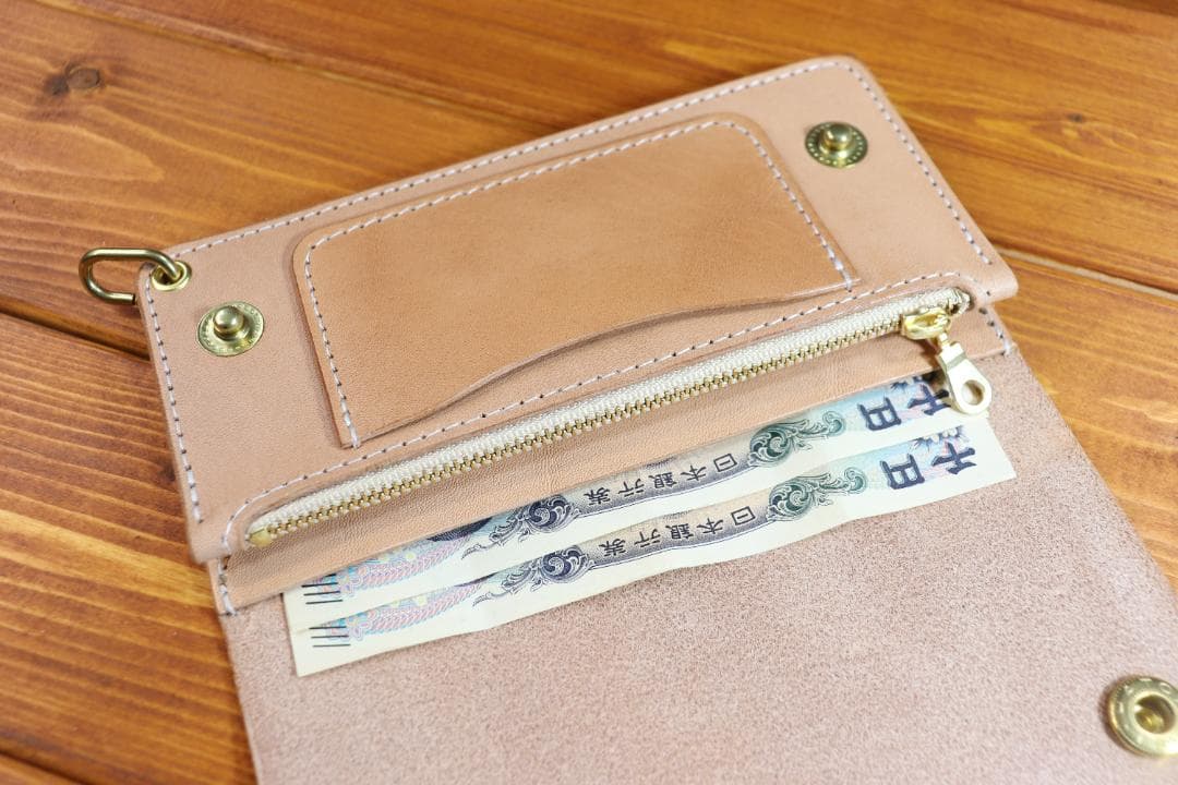 ロングトラッカーウォレット　真鍮　生成　白糸　栃木レザー