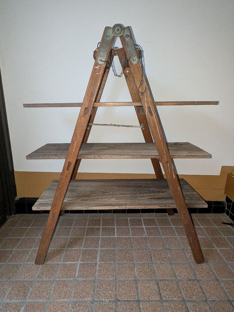 アンティーク ハンドメイド 木製棚 脚立活用