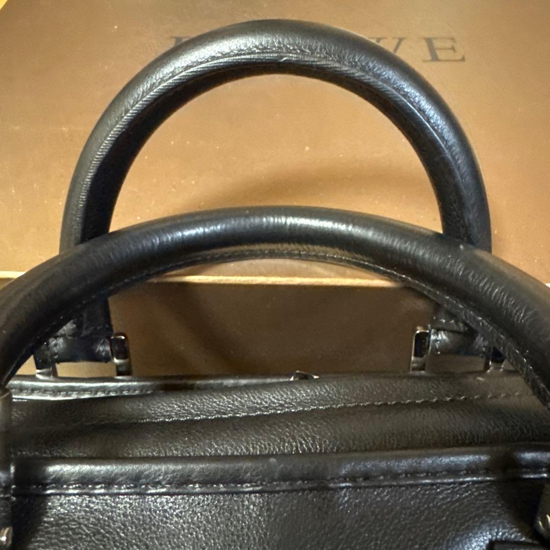 LOEWE ブラックレザー ハンドバッグ　ロエベ