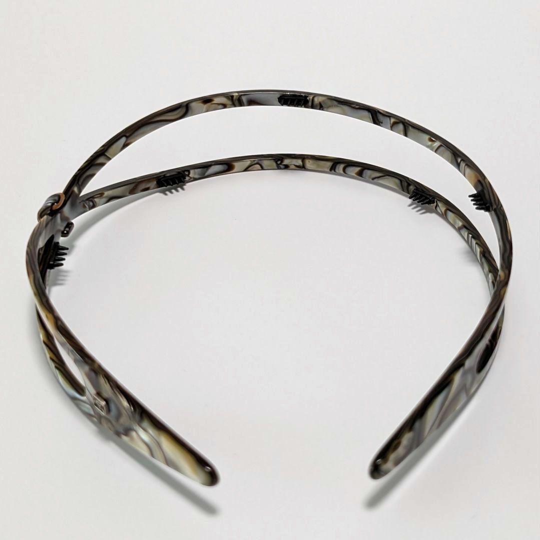 美品 ALEXANDRE DE PARIS カチューシャ へアクセサリー Aロゴ