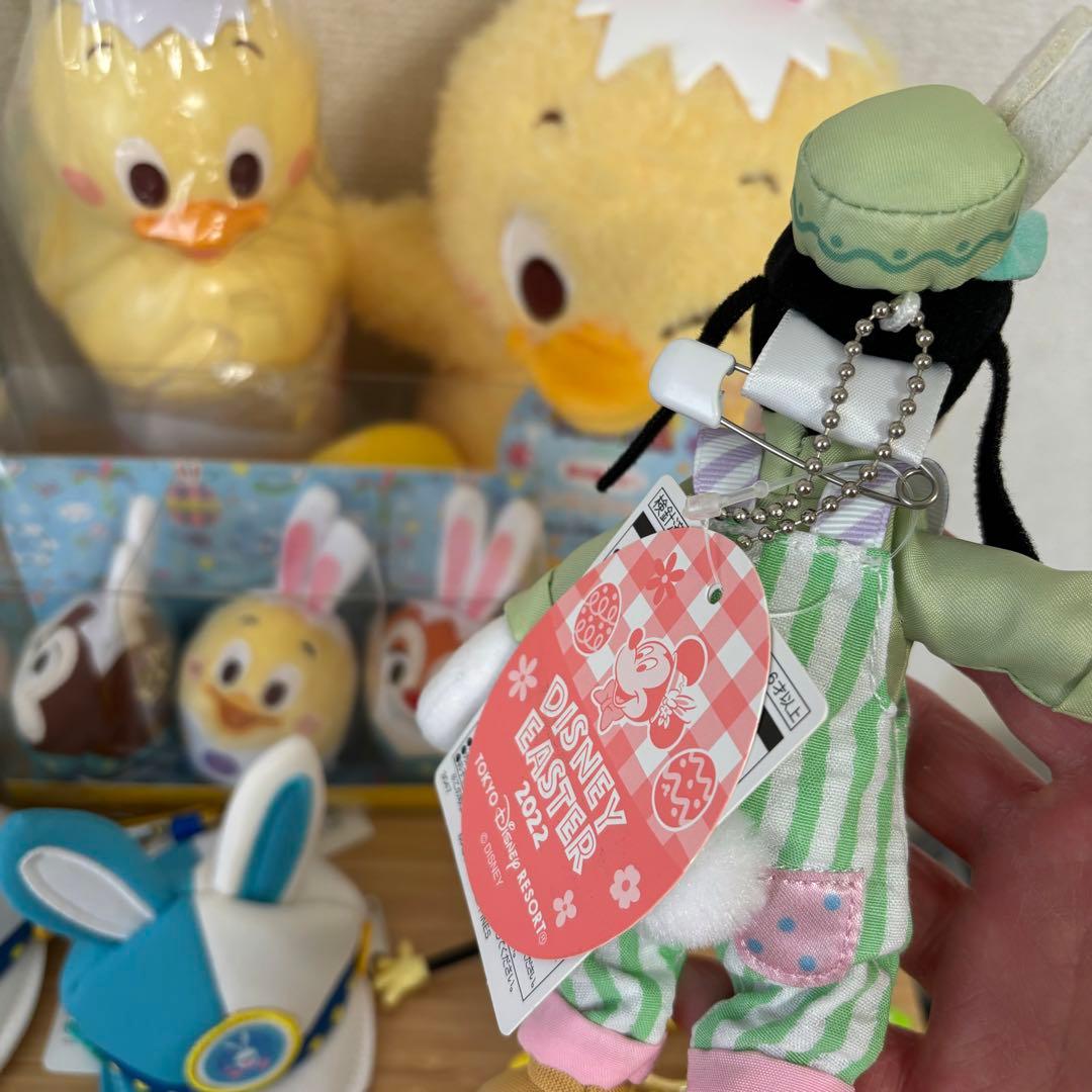 ディズニー　イースター　うさたま　グーフィー　うさぴよ　ぬいぐるみバッジ