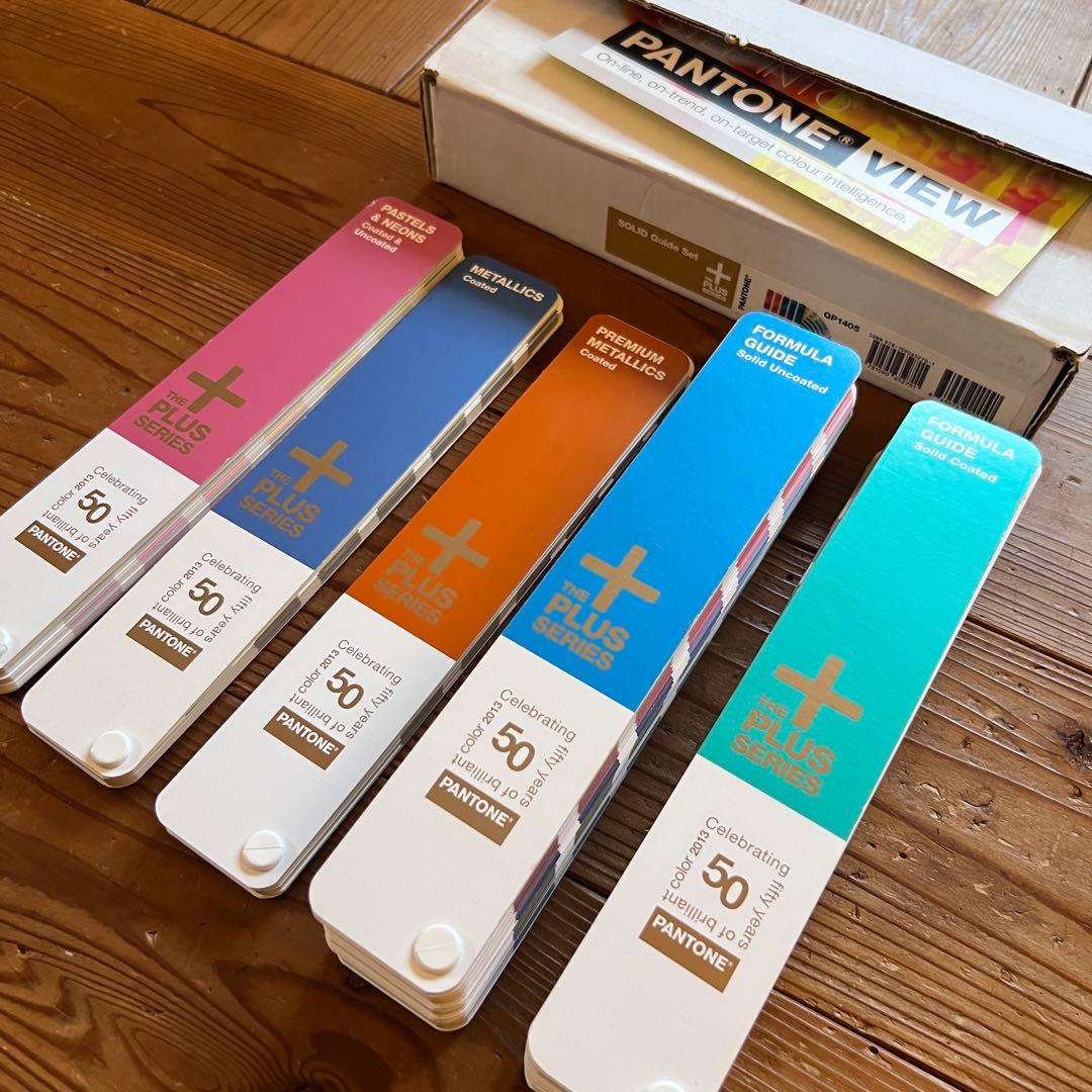 パントン PANTONE 色見本 FORMULA GUIDE