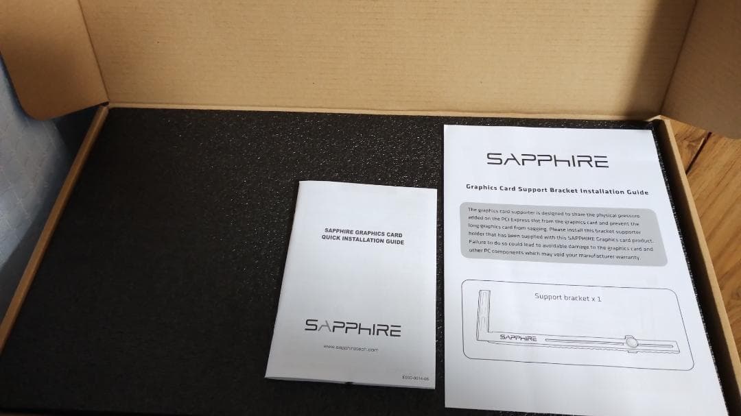 美品 SAPPHIRE PURE Radeon RX 7800 XT 購入証明付