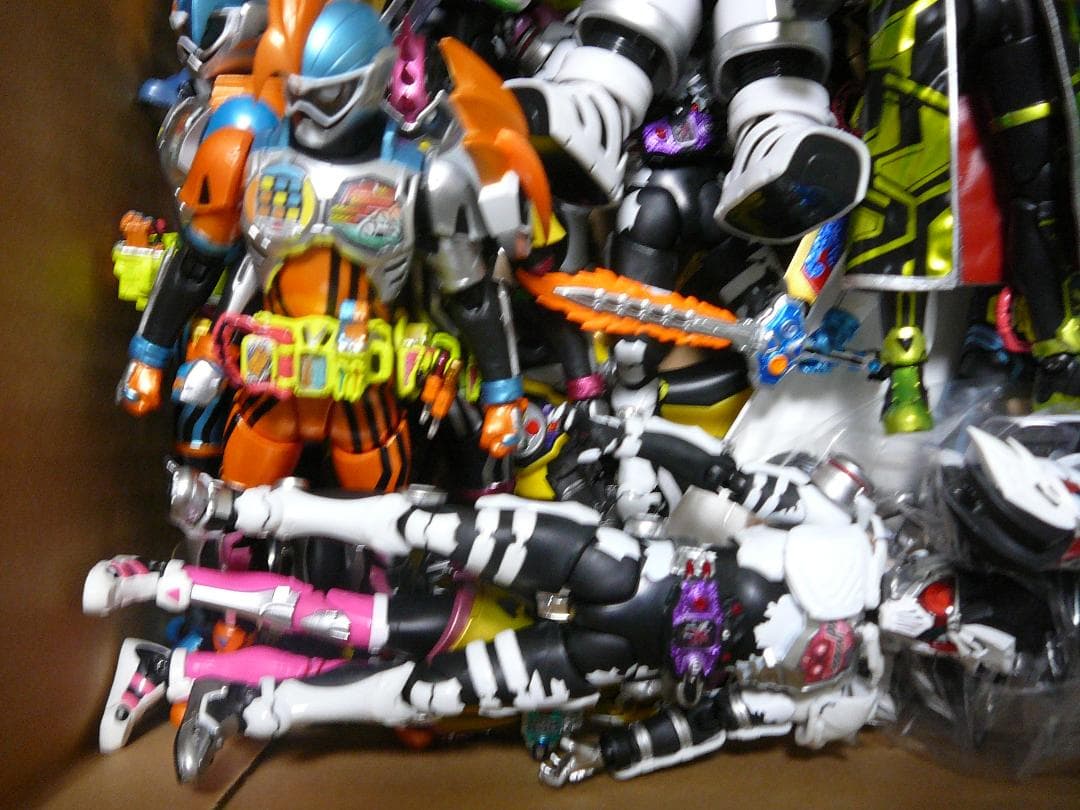 画像８付　フィギュアーツ　エグゼイド　セット