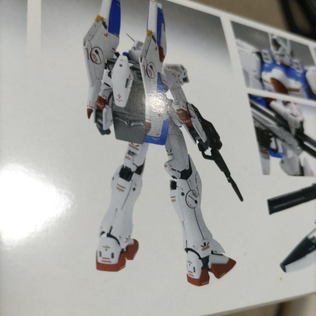 c*e様 1／100 MG VダッシュガンダムVER．KA　バンダイ