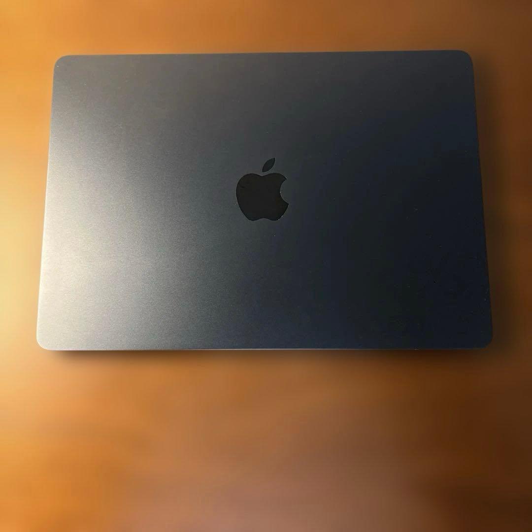 MacBookAir 13インチM2 256gb AppleCare付き