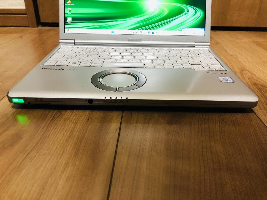 レッツノートSV8 / 256GB/8GB/OFFICE2021/バッテリー良好