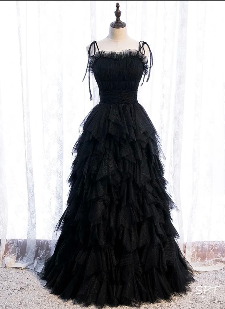 前撮りドレス　ウェディングドレス　前撮り黒ドレス