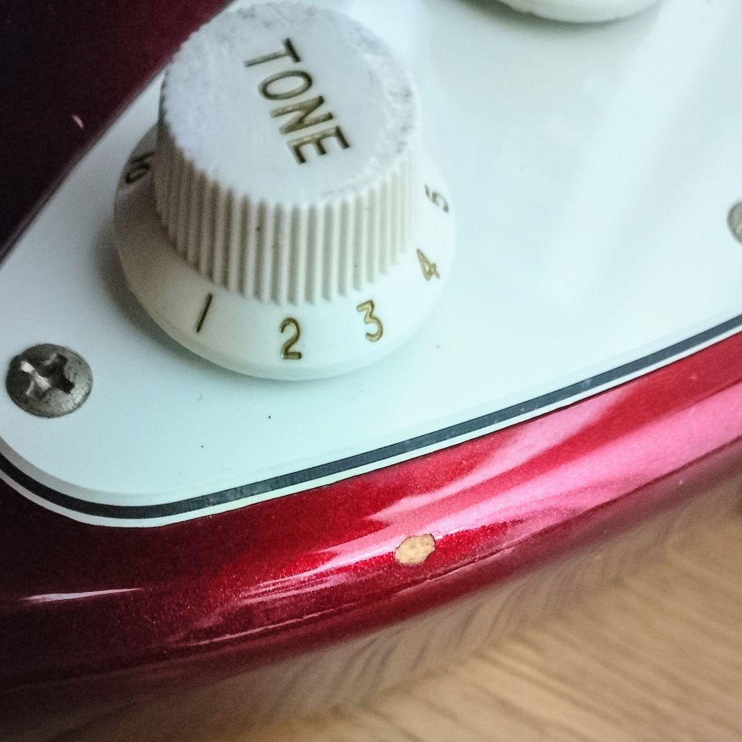 Bacchus　ストラトキャスタータイプ　エレキギター　弦は新品に交換済み！