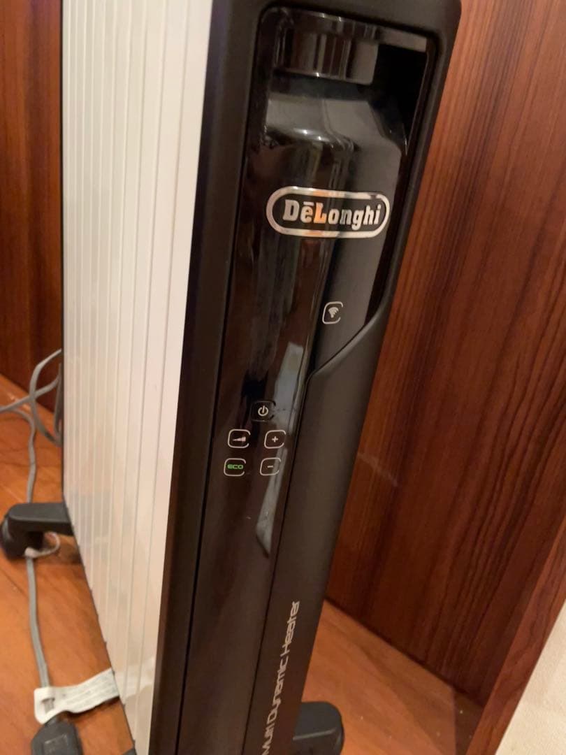 DeLonghi オイルヒーター 1500W ブラック