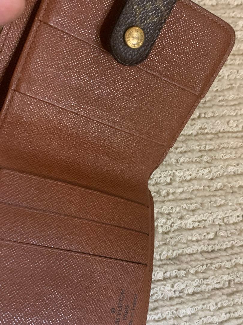 ルイ・ヴィトン 二つ折り財布 ダークブラウン。LOUIS VUITTON 。