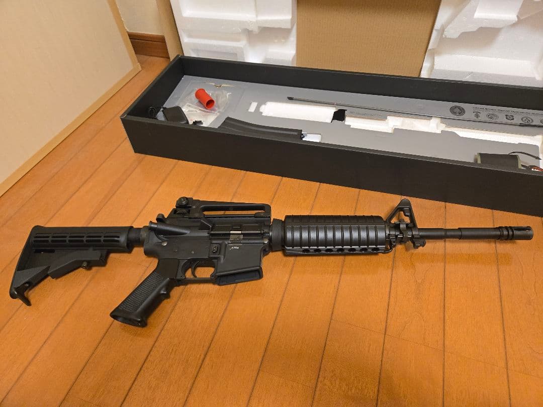 新同品　東京マルイ　次世代電動ガン　M4A1 カービン