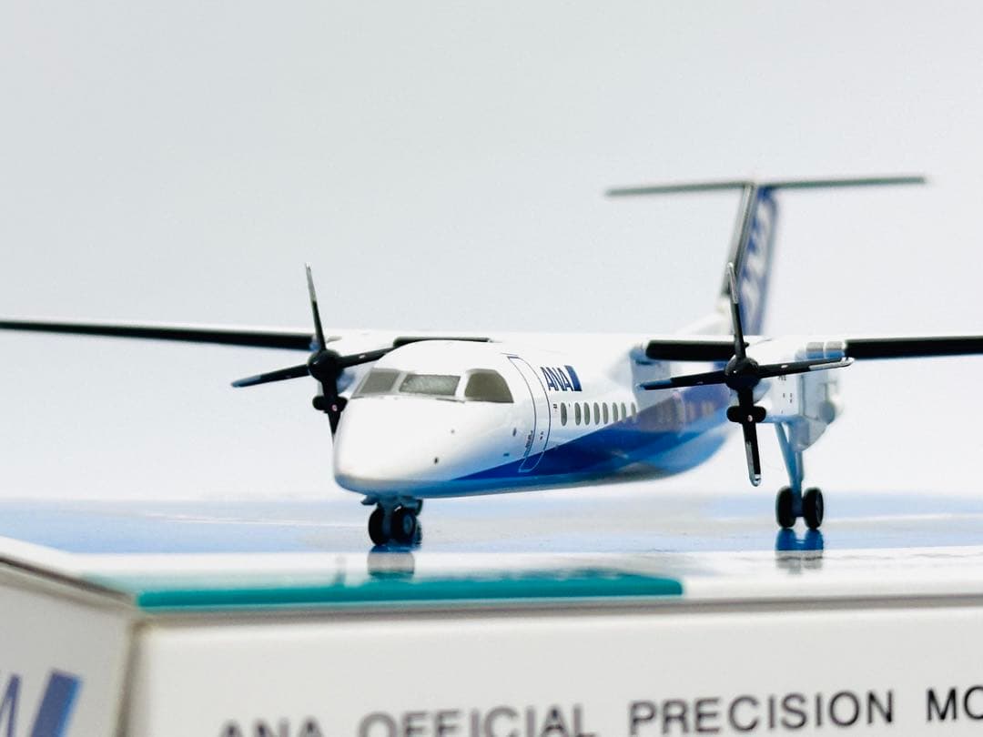 全日空商事 1/200 DHC-8-300 A-net