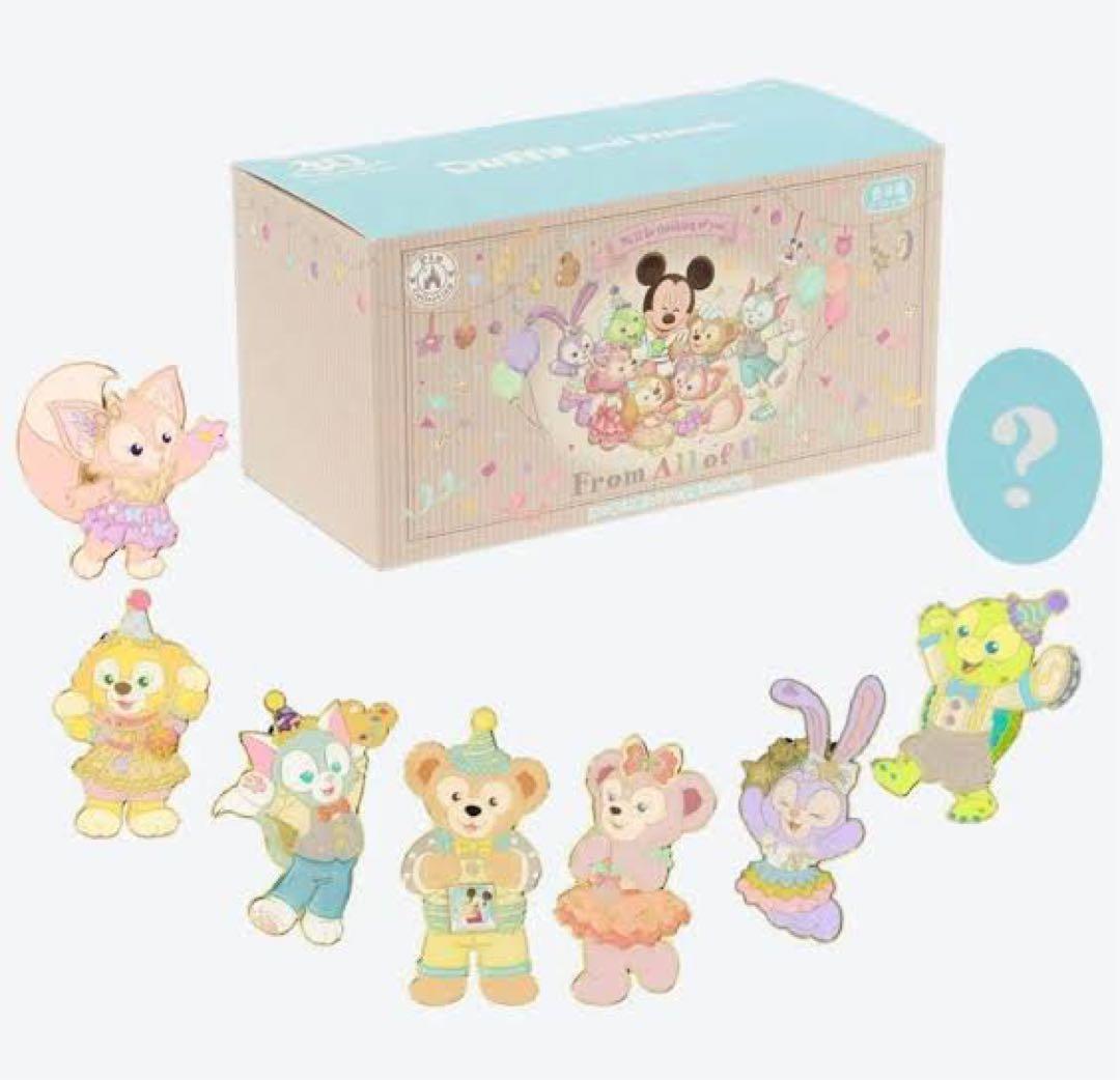 ダッフィー フロムオールオブアス　ピンバッジ 8種　コンプリート　新品未開封